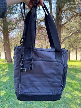 PacSafe Tote